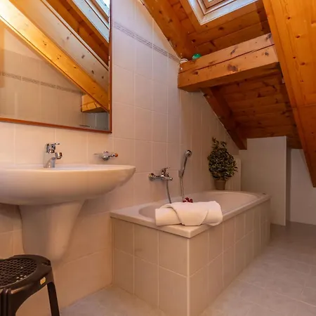 Mansarda Lungolago Apartment Alleghe
